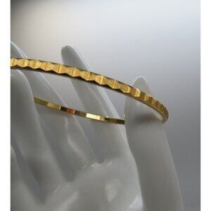 Trifari Bracelet Womens Size Small Gold Tone Etched Thin Bangle Vintage Dainty
